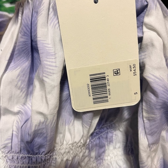 Levi’s Tilly Smocked Blouse Size Small NWT - Picture 3 of 4